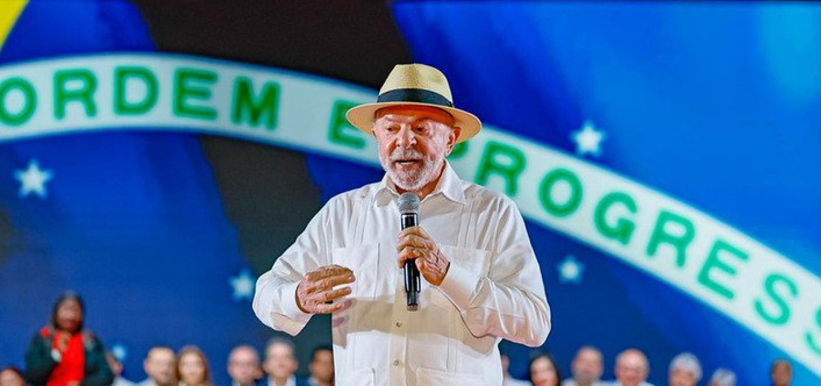 Quaest: aprovação do governo Lula é de 48% e supera desaprovação