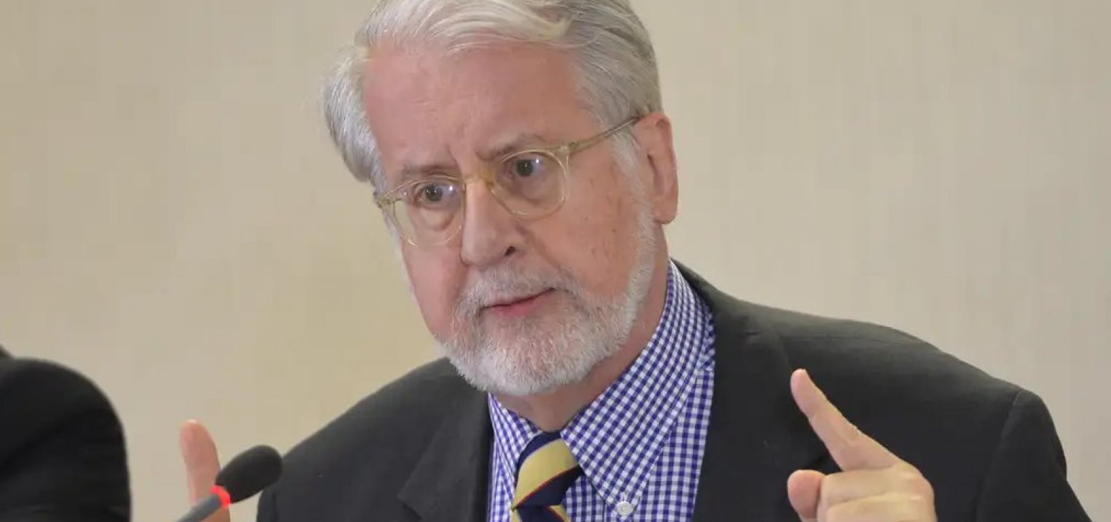 Três Pontos: Paulo Sérgio Pinheiro classifica como “molecagem” ação dos EUA contra embaixadora brasileira