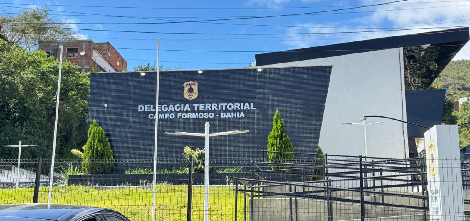 Mulher é presa ao receber R$ 1 mil em notas falsas na Bahia