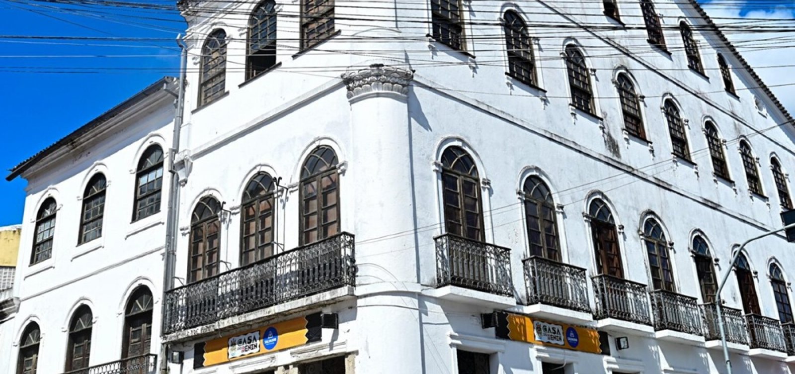 Casa do Benin reabre após restauração e volta a receber público no Pelourinho