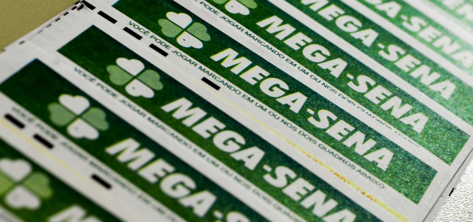 Mega-Sena sorteia prêmio de R$ 165 milhões neste domingo