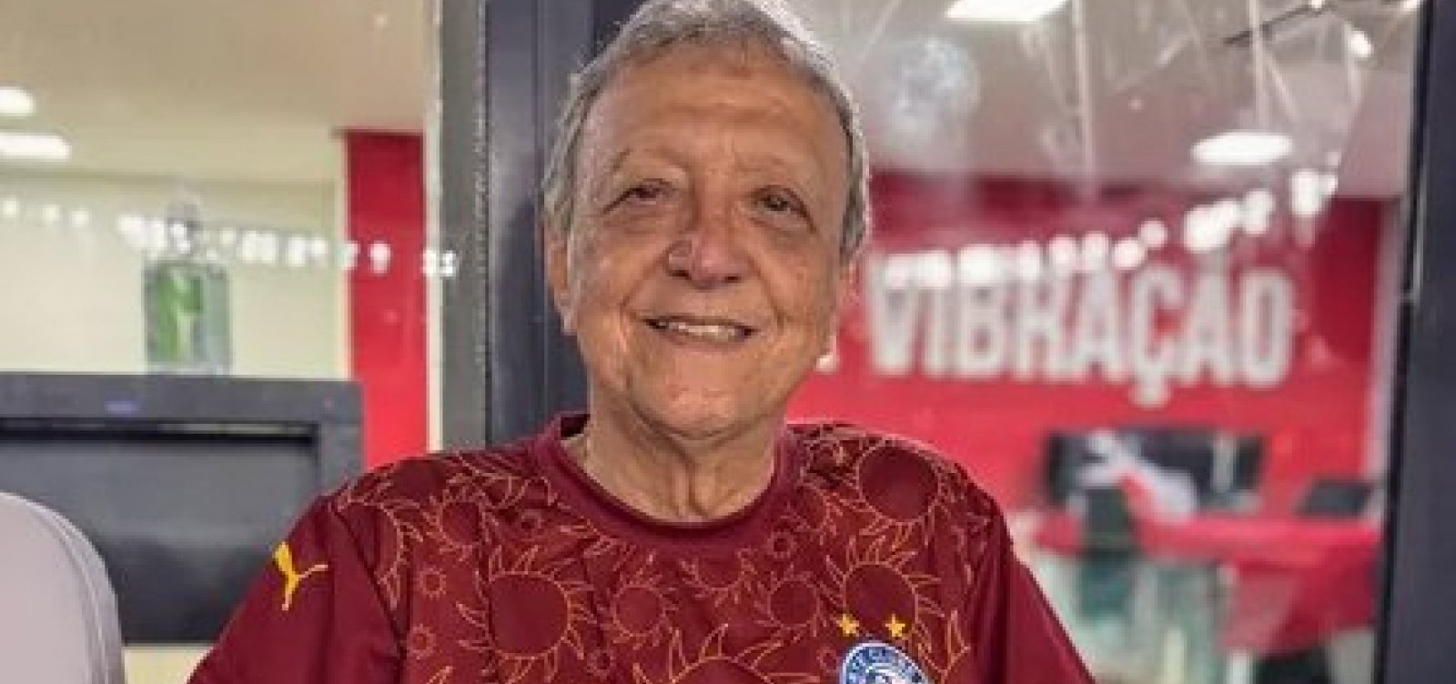 Morre Douglas Franklin, ídolo do Bahia, aos 76 anos