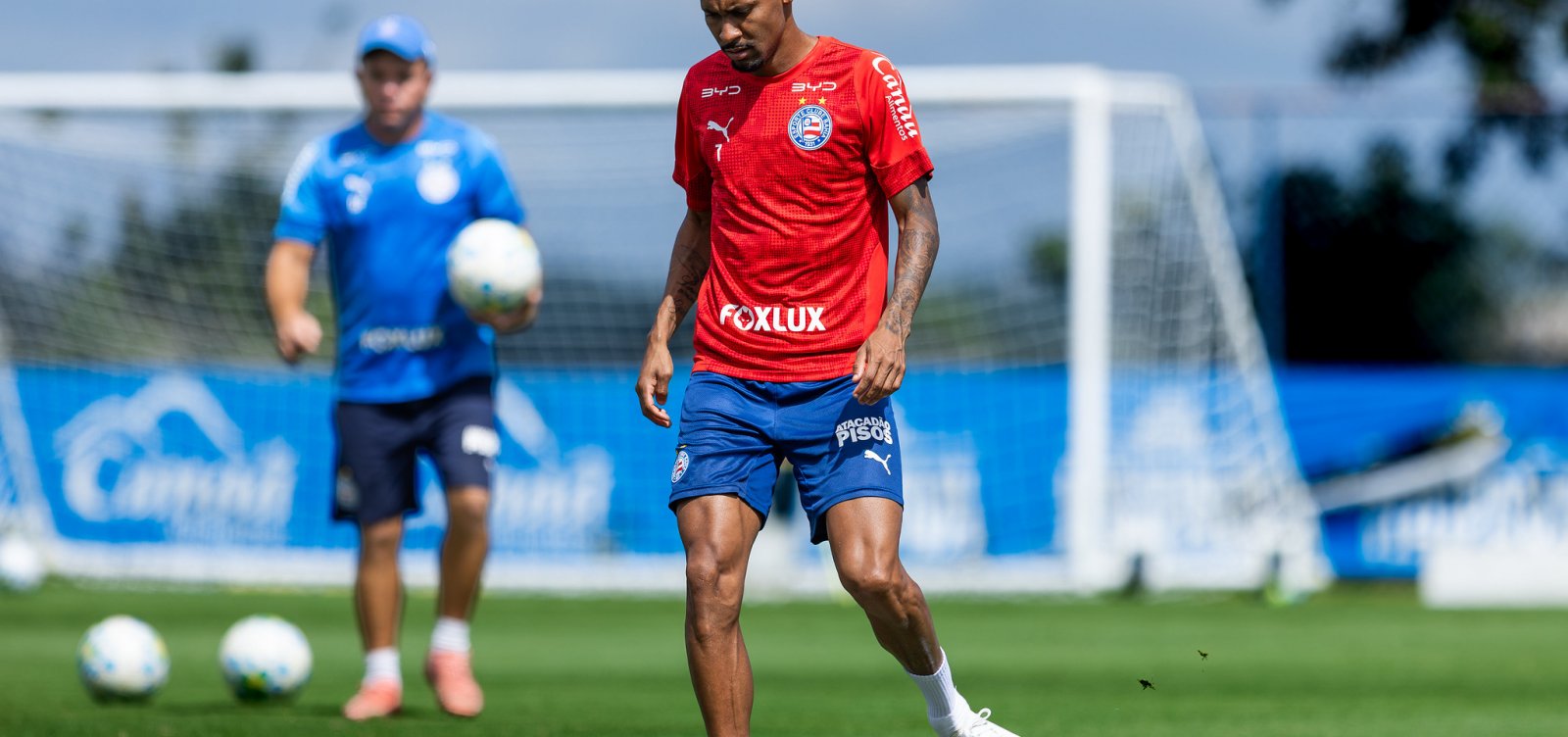 Ademir recebe terceiro amarelo e fica fora da partida contra Chapecoense