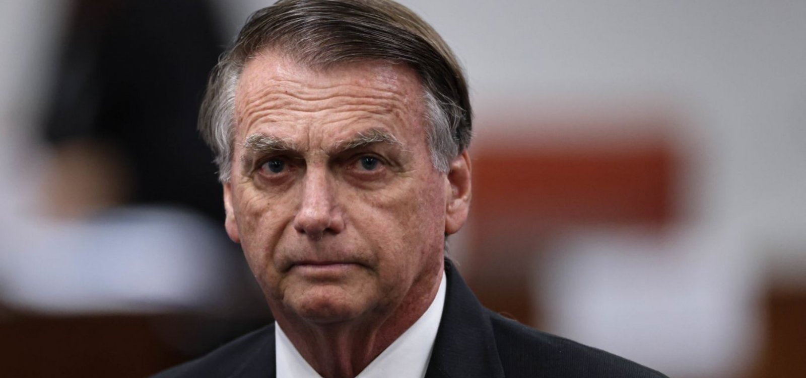 Moraes autoriza Bolsonaro a sair da prisão domiciliar para atendimento odontológico