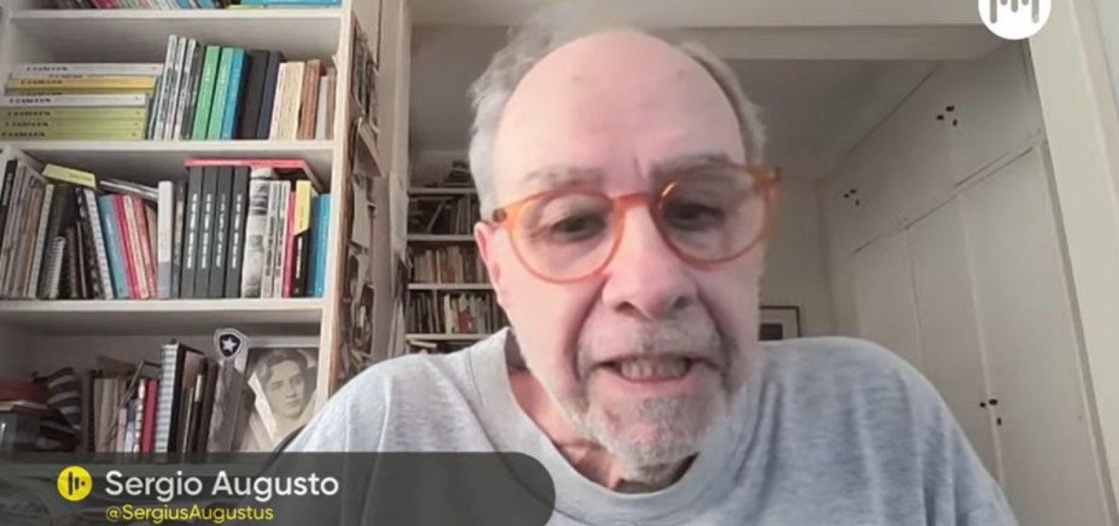 Sérgio Augusto critica silêncio e cobra transparência sobre financiamento do filme de Bolsonaro