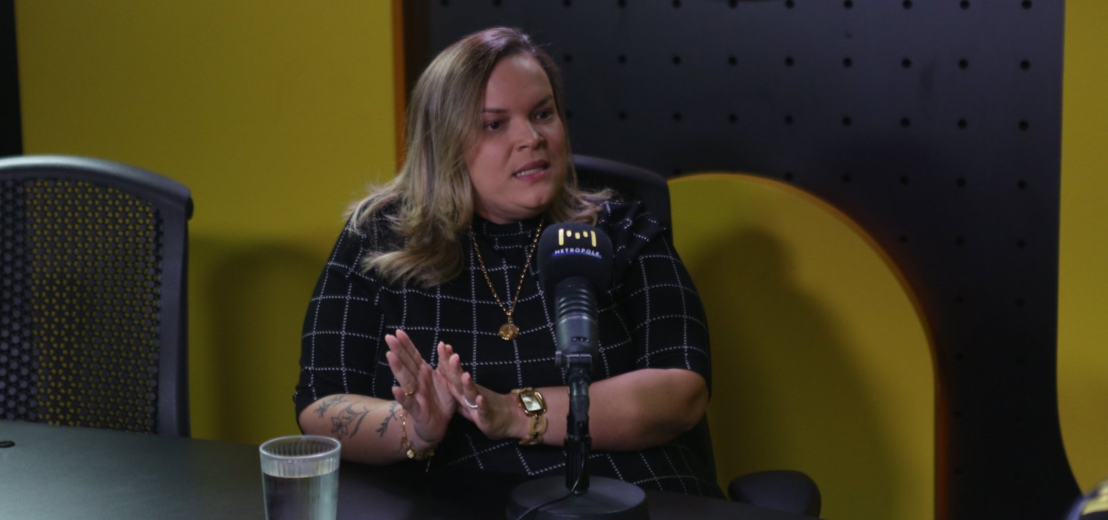 Educadora parental alerta sobre efeito do uso de telas em crianças e adolescentes