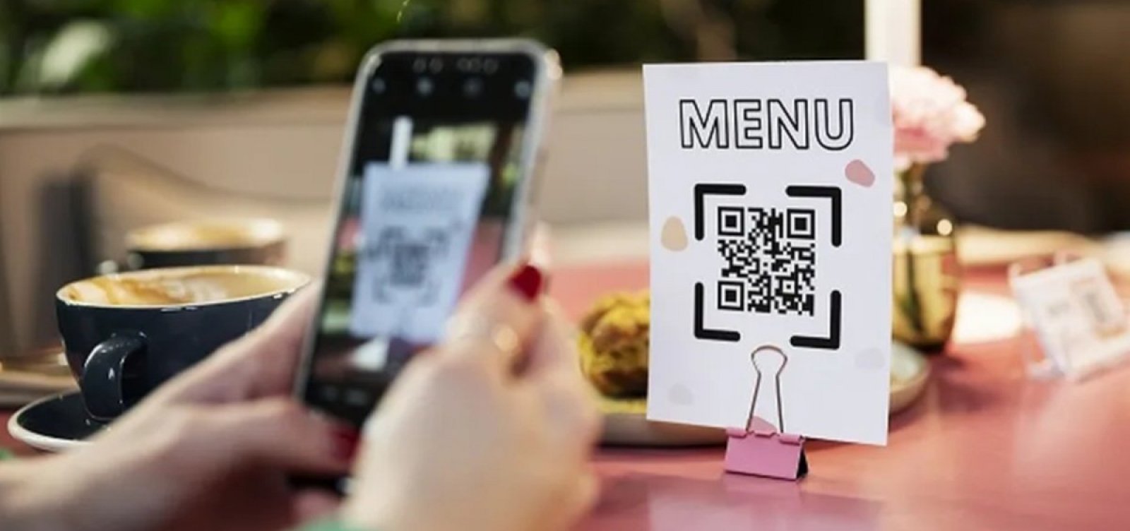 Câmara aprova projeto que obriga restaurantes a oferecer cardápio físico