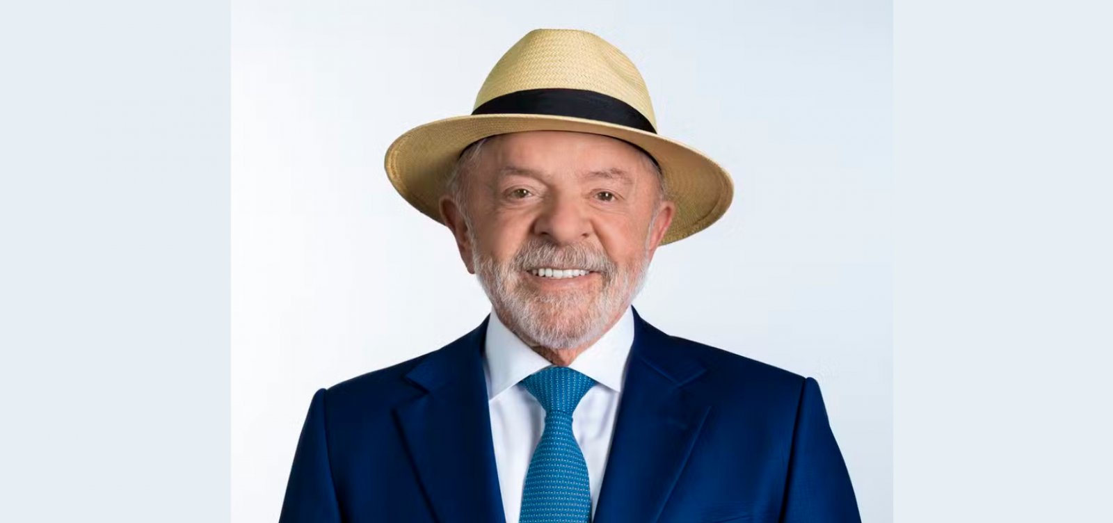 MPE aprova foto de Lula com chapéu para as urnas eletrônicas
