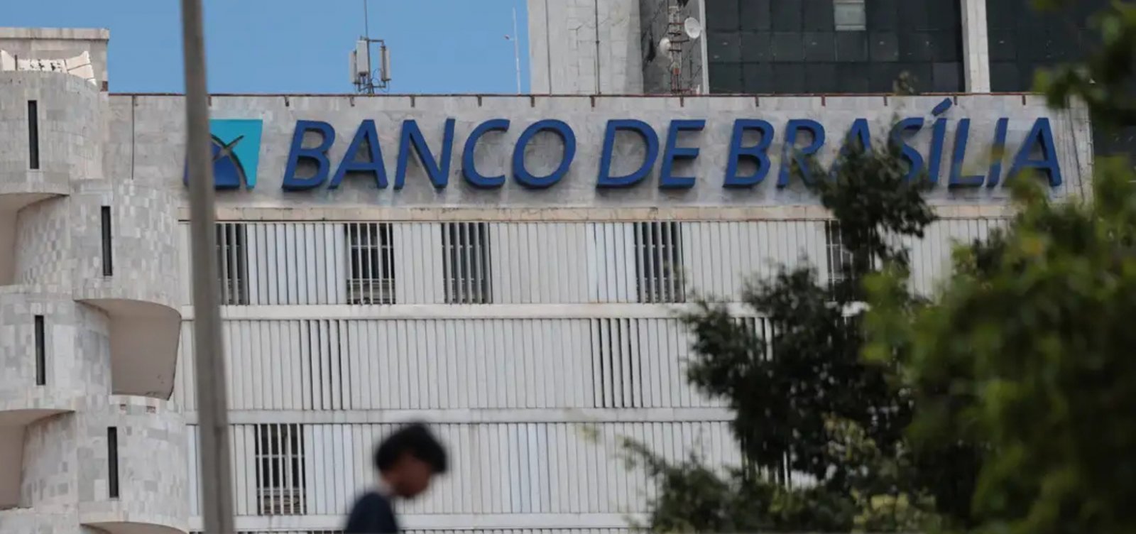 BRB autoriza ação contra ex-administradores por operações com Master e Reag