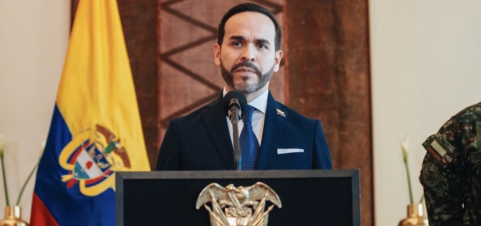 Presidente da Colômbia ordena deportação de imigrantes irregulares: “Primeiro, os colombianos”