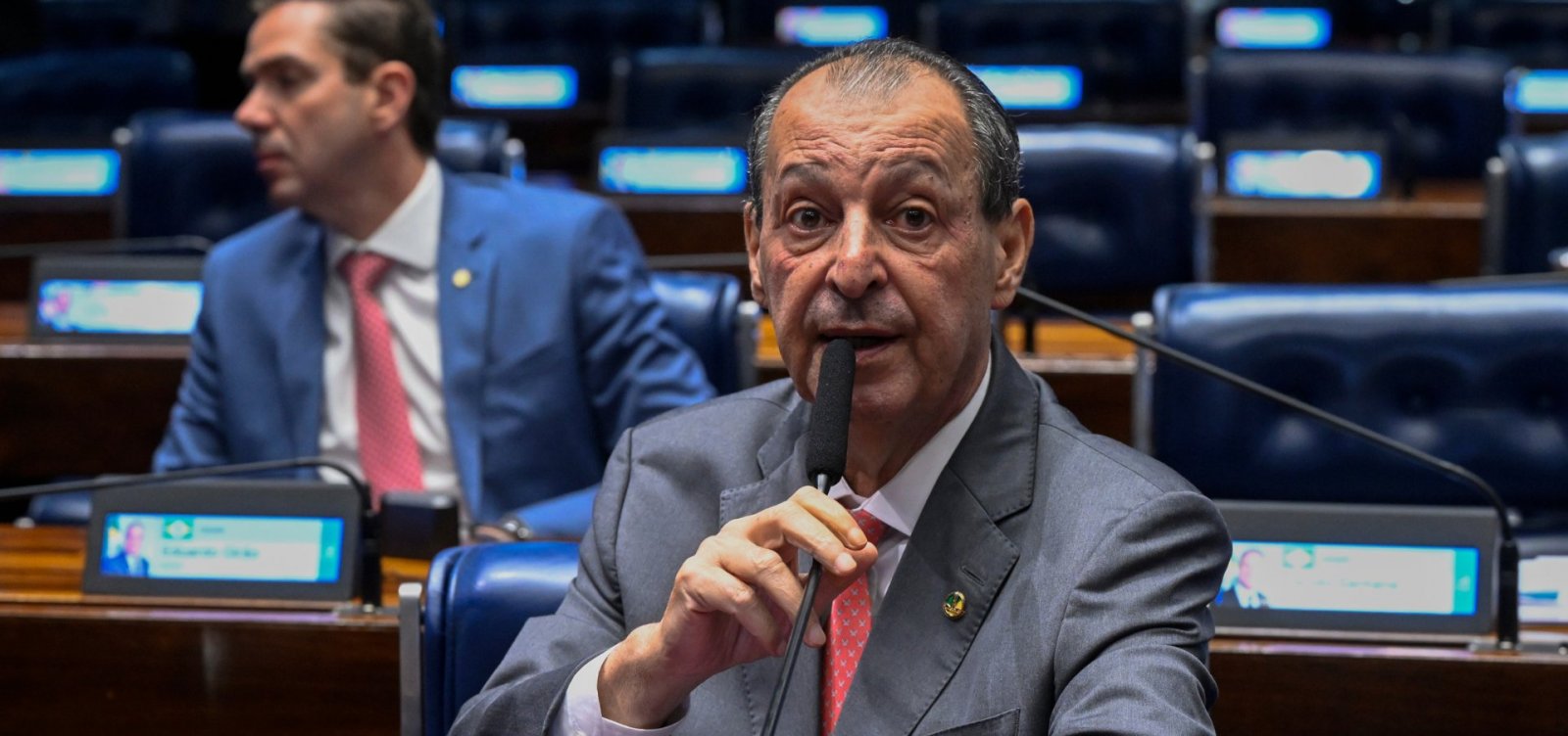 Relator do fim da escala 6x1 promete apresentar relatório no Senado na quinta-feira