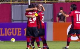 Com dois jogadores a mais, Vitória vence o Sport por 3 a 2 no Barradão