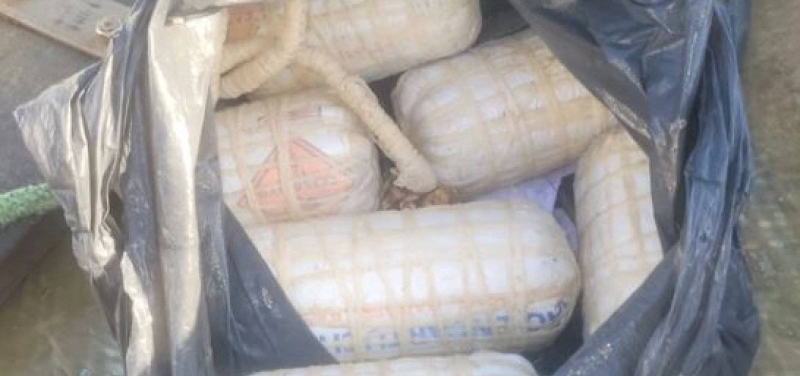 Seis explosivos são apreendidos durante operação contra pesca ilegal na Baía de Todos-os-Santos