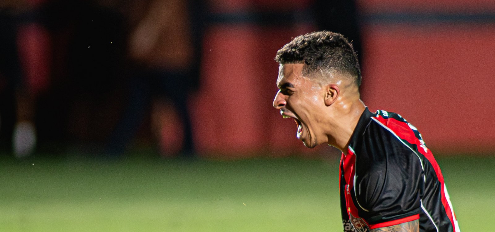 Má fase do Vitória no Campeonato Brasileiro contrasta com desempenho na Copa do Brasil