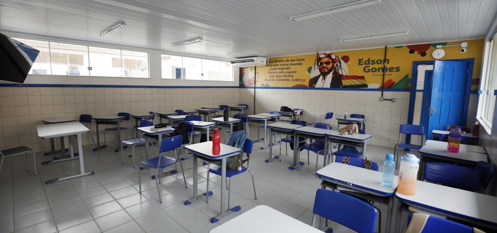 Escolas públicas têm até 8 de setembro para escolher livros didáticos de 2027 a 2030