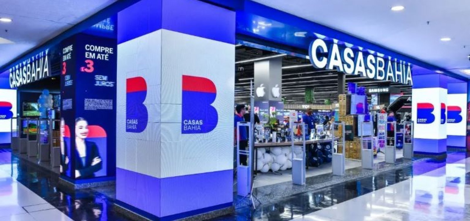 Após fechar lojas e demitir 3 mil, Casas Bahia enfrenta protesto de comerciários em Salvador