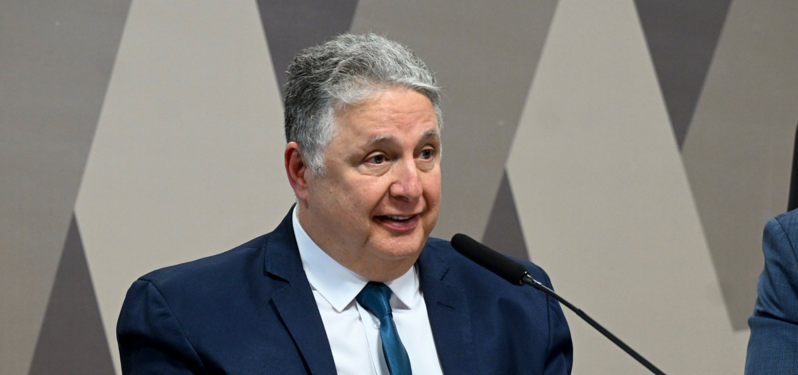 Garotinho é proibido pelo TRE de usar fundo eleitoral, ter propaganda gratuita e participar de debates