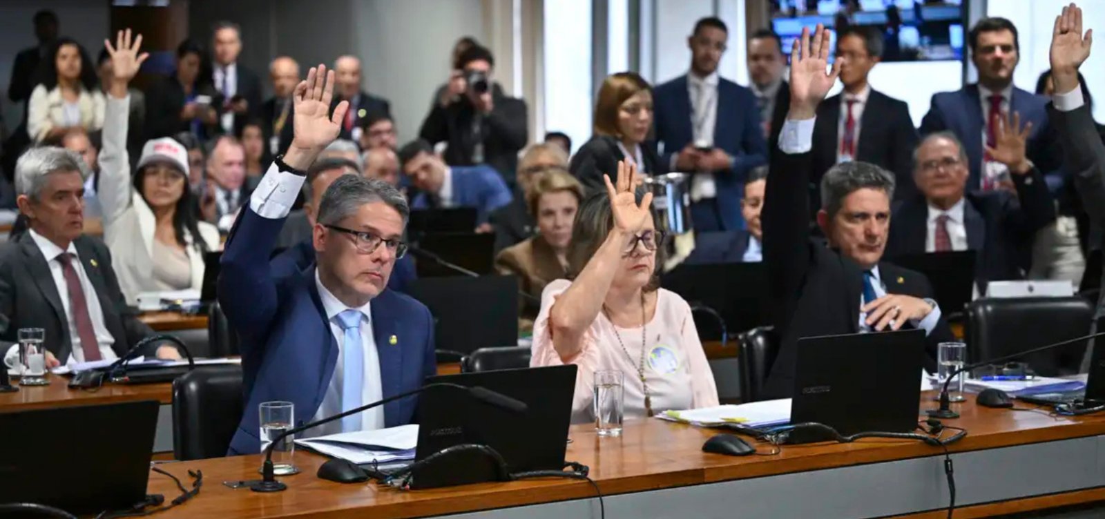 PEC do fim da jornada 6x1 deve ser votada no Senado após primeiro turno