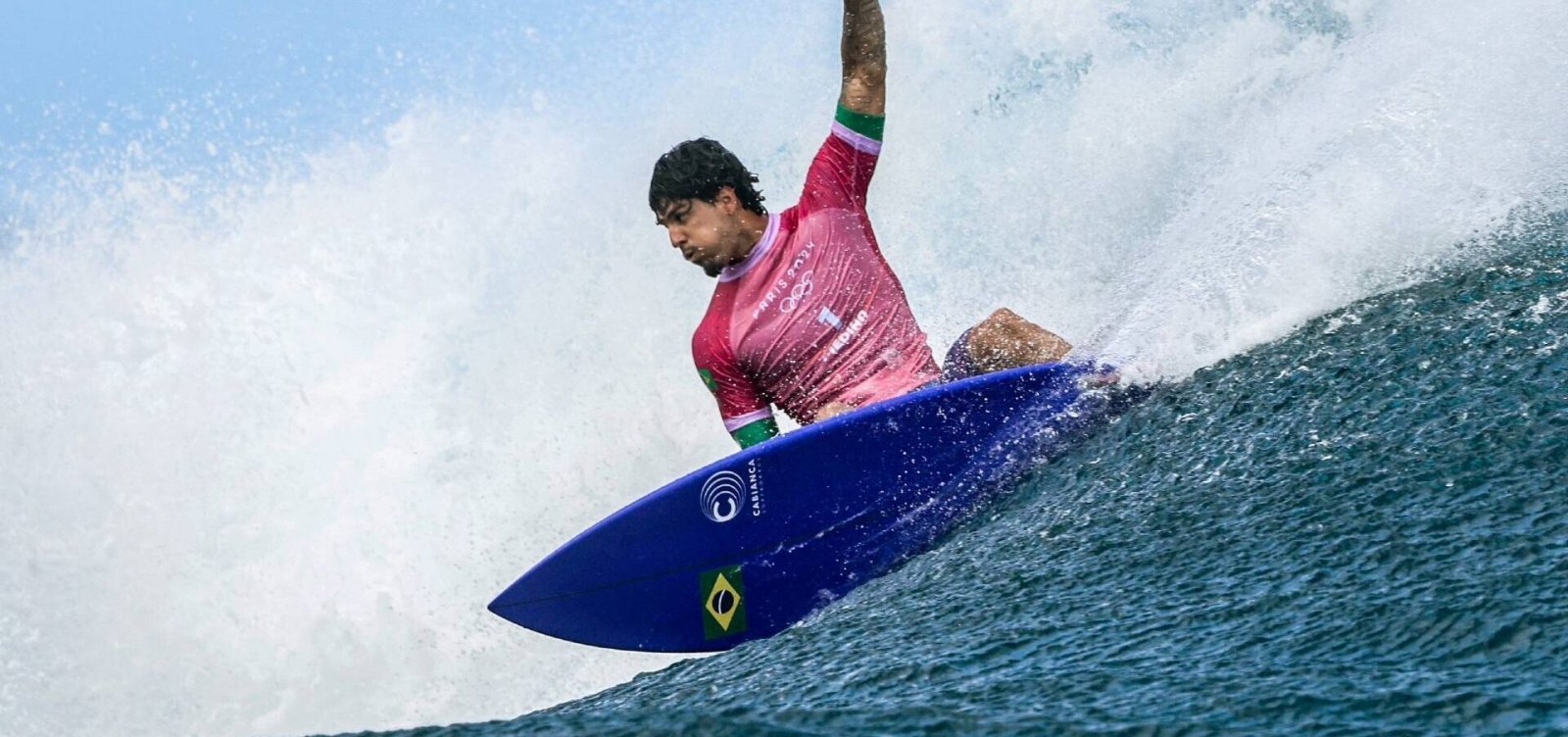 Medina fica com vice-campeonato na etapa Fiji, mas avança posição no ranking mundial