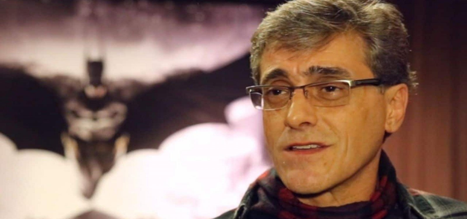 Morre Ettore Zuim, dublador brasileiro de Batman e Hércules, aos 66 anos