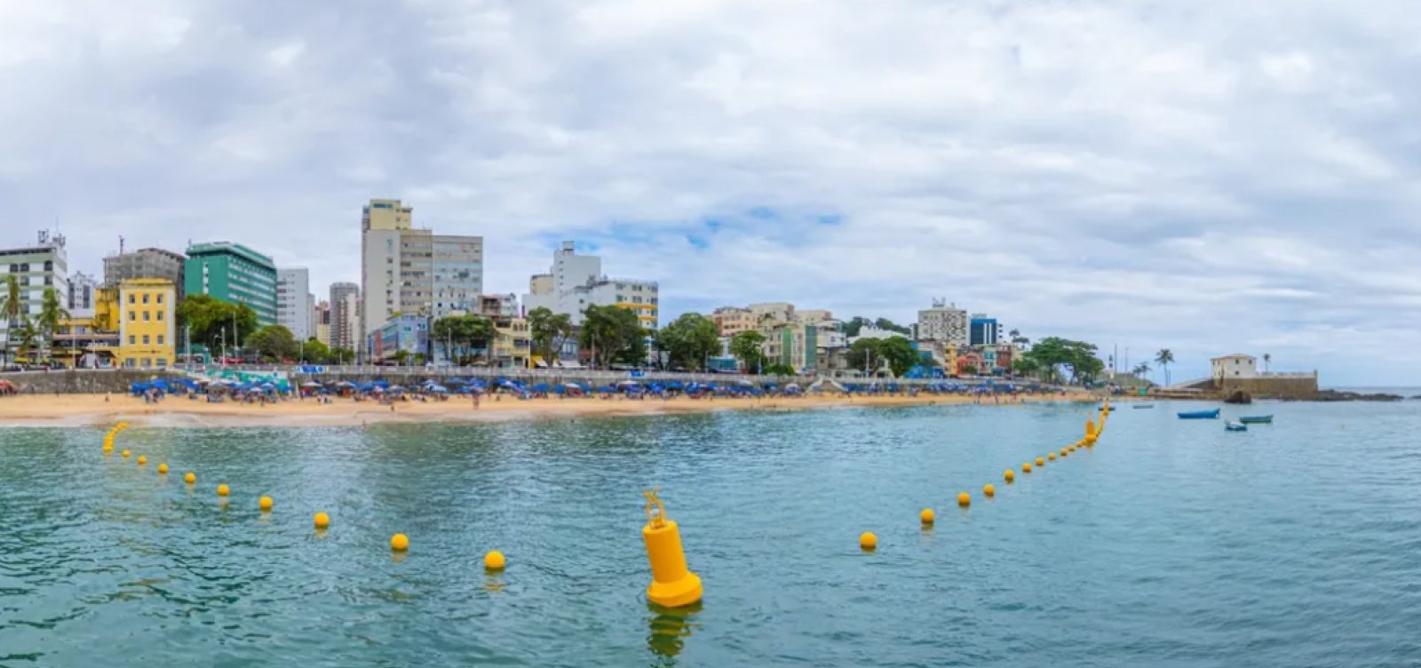 Porto da Barra começa a operar área exclusiva para banhistas