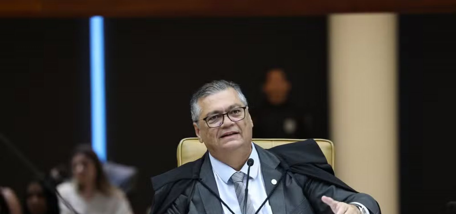 Dino diz que crise no STF mistura problemas graves com interesses eleitorais