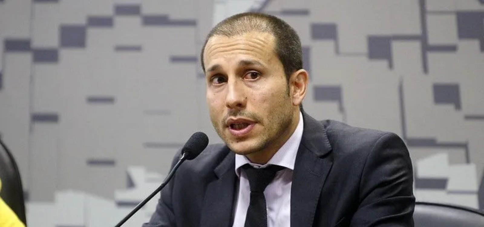 Quem é William Murad, delegado que assumiu comando da PF após afastamento de Andrei Rodrigues 