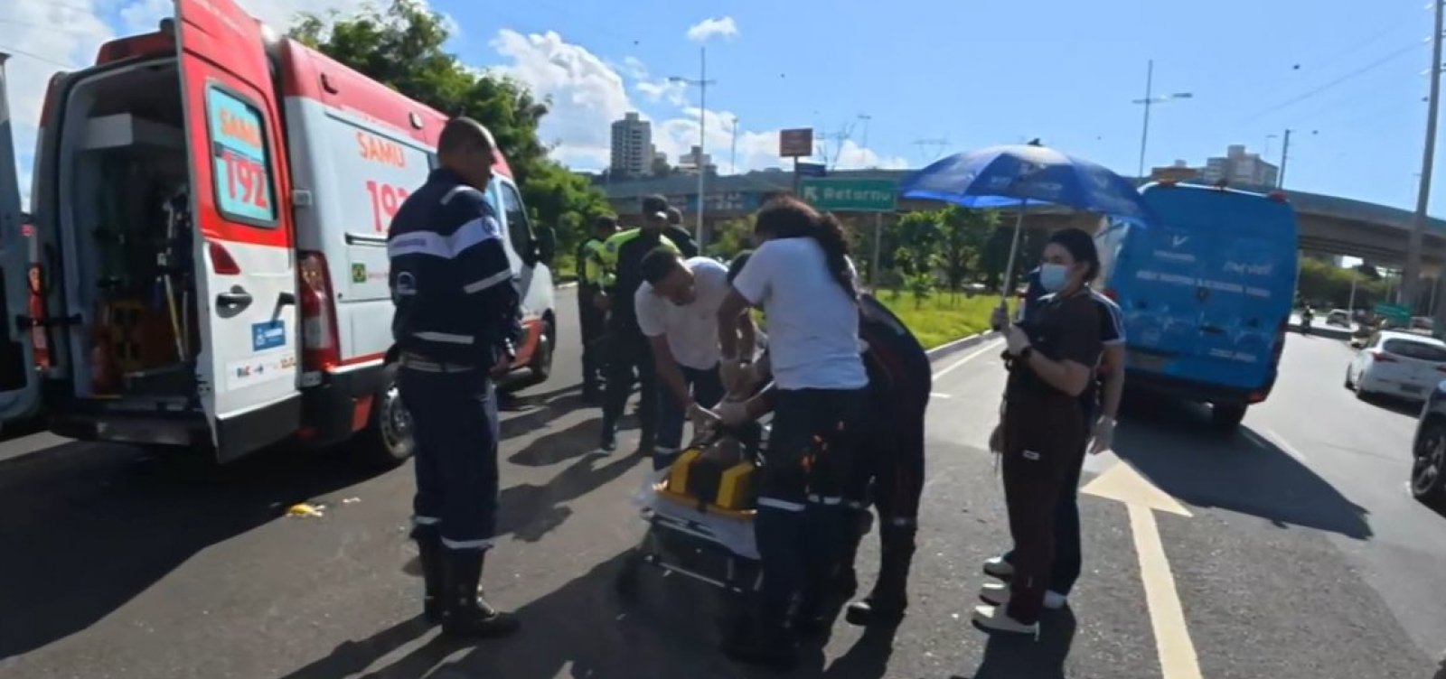 Batida entre carro e moto causa lentidõa na Bonocô