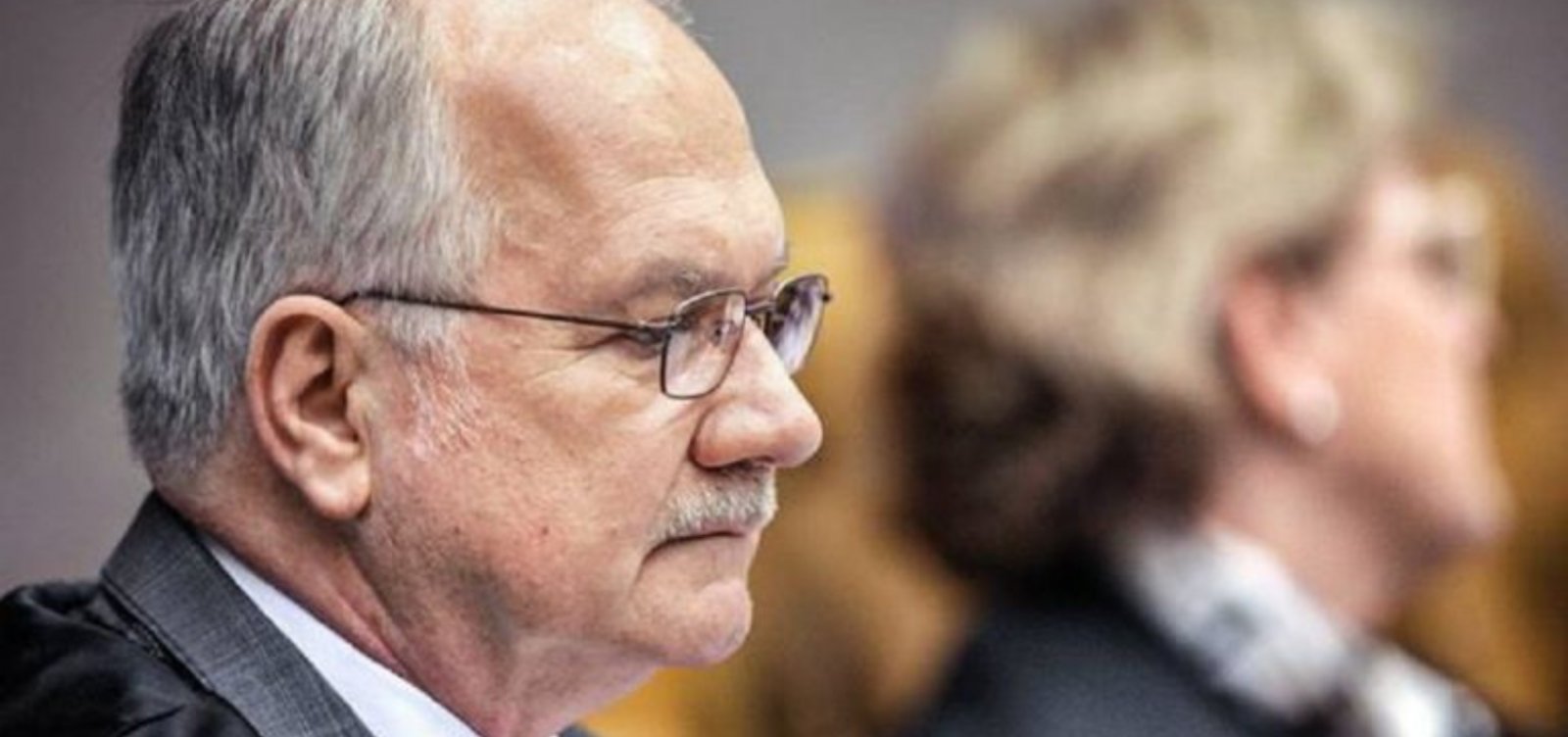 Ministros veem Fachin sem reação à altura da crise que divide STF