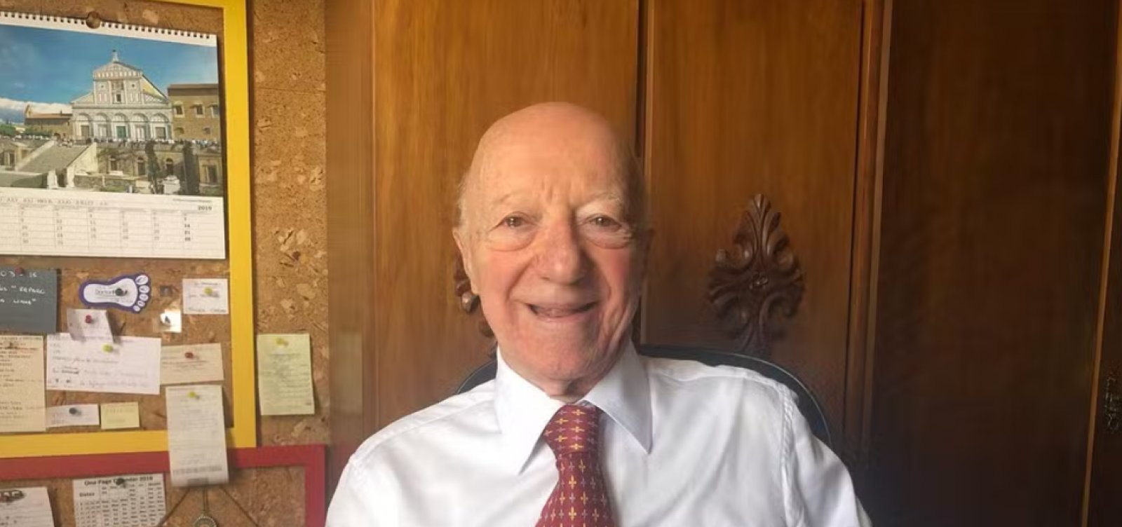 Morre Cláudio Carsughi, referência do jornalismo esportivo, aos 93 anos