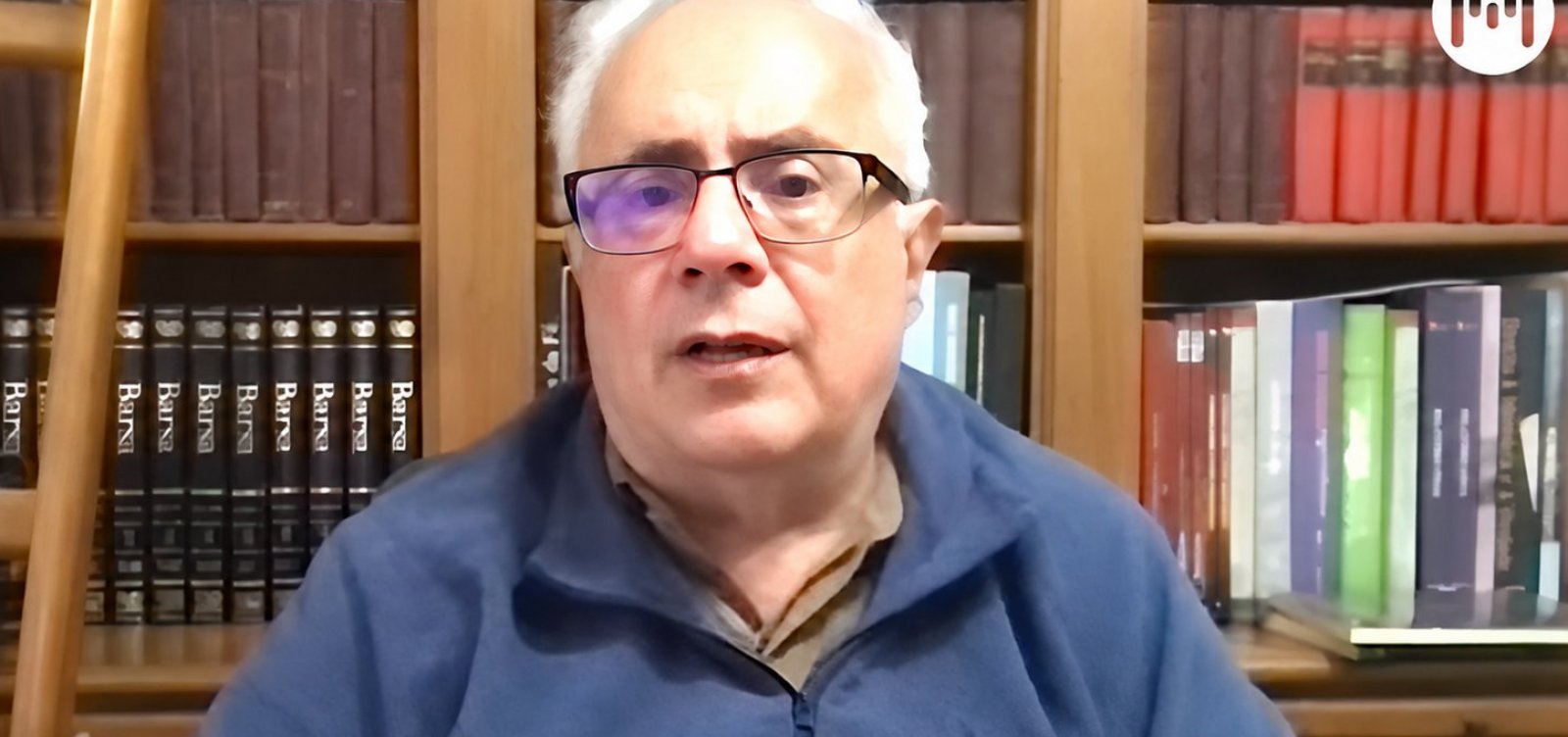 Luís Nassif aponta influência política no STF e critica ascensão de Flávio Bolsonaro