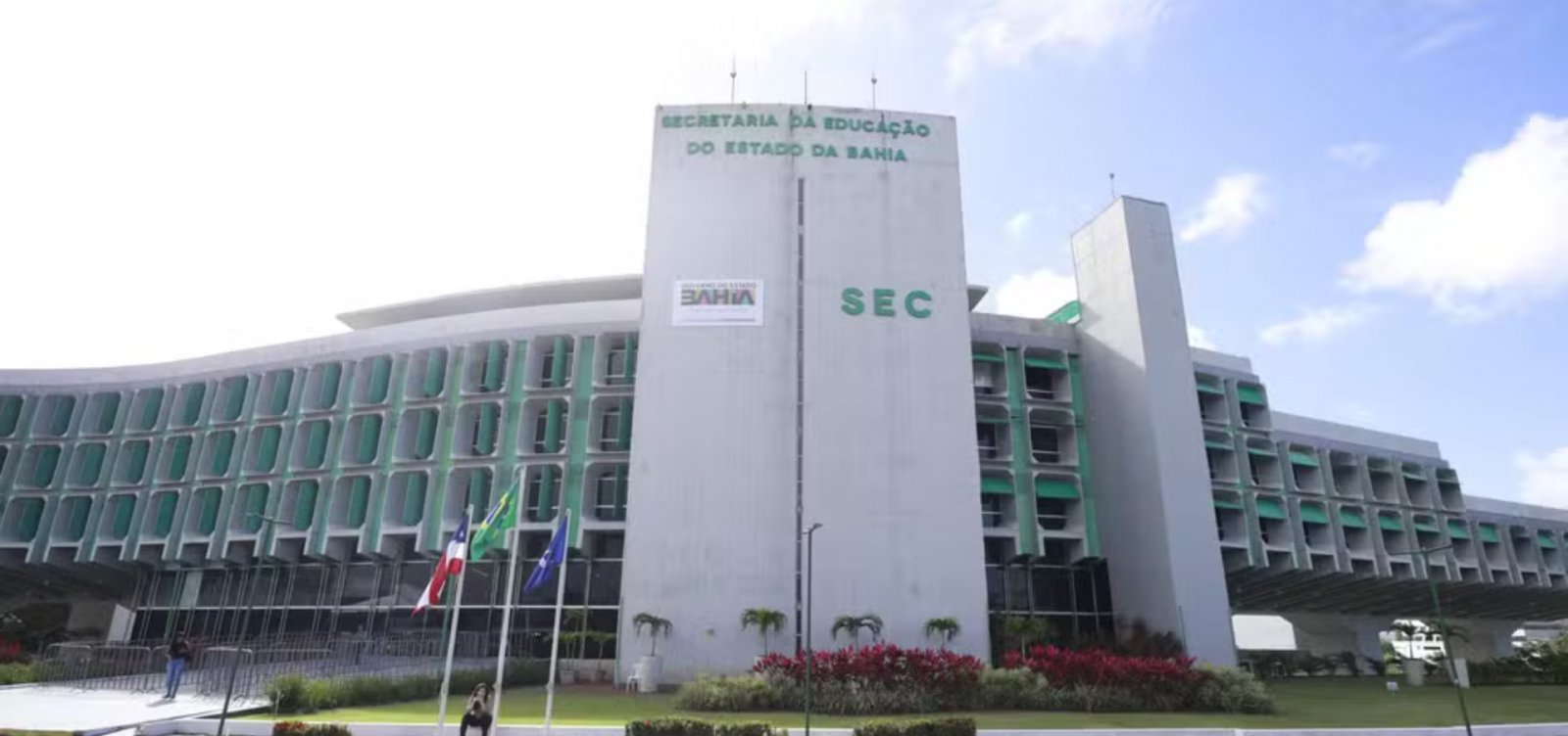 SEC convoca 79 profissionais aprovados para atuar na rede estadual de educação
