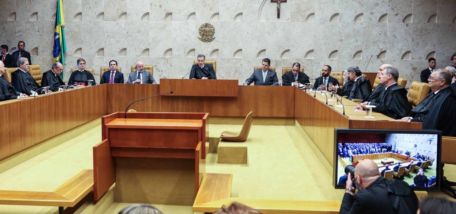STF discute participação de ministros em análise sobre Moraes