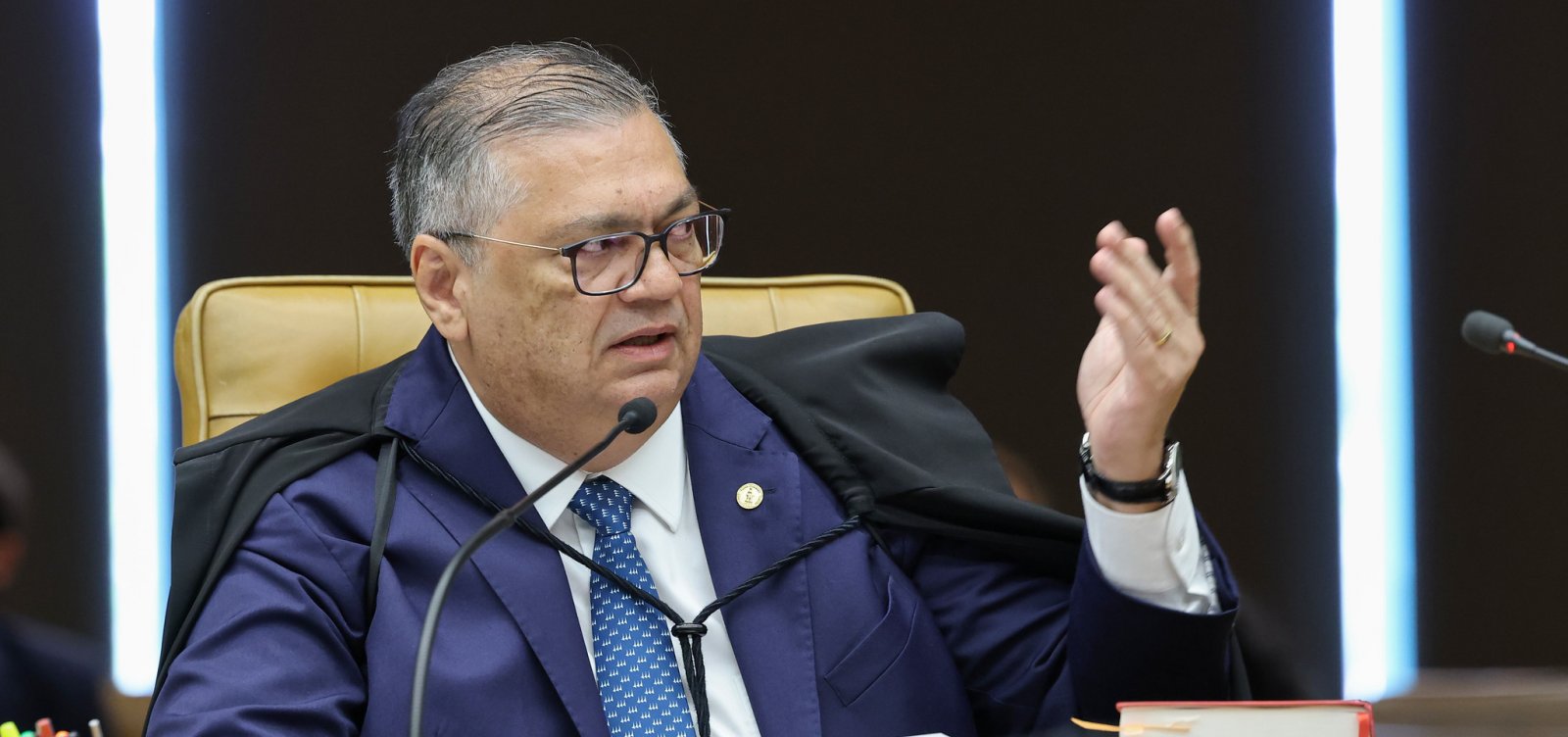Dino diz que corrupção no Judiciário se multiplicou e cobra tratamento igual para casos semelhantes