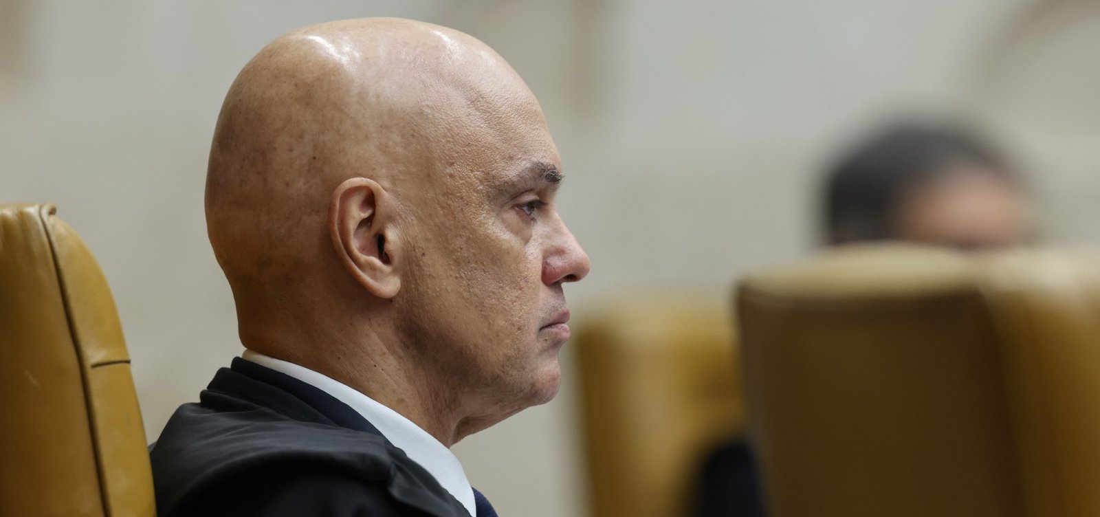 Moraes aponta ausência de pedido de investigação e questiona votação no STF