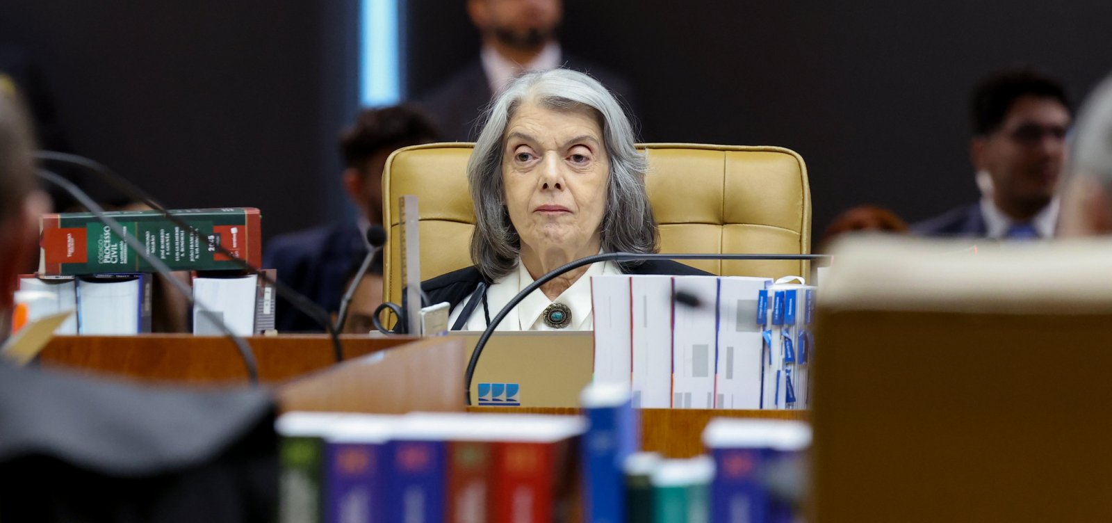 Cármen Lúcia fortalece Fachin e expõe divisão no STF