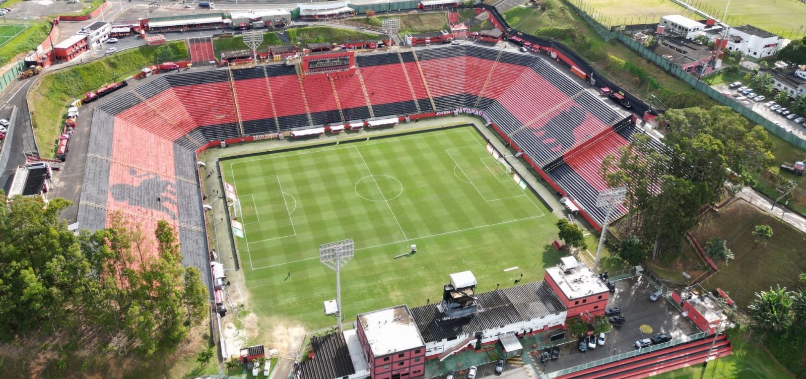 Vitória x Cruzeiro: onde assistir, prováveis escalações e arbitragem