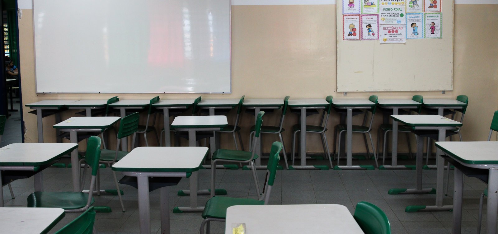 Prova Nacional de Docentes reúne mais de 625 mil pessoas neste domingo