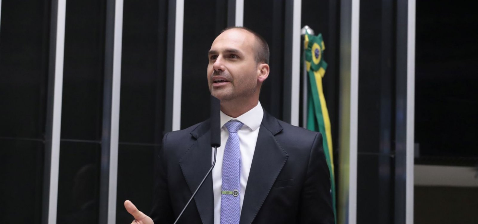 Ministério da Justiça demite Eduardo Bolsonaro de cargo na PF