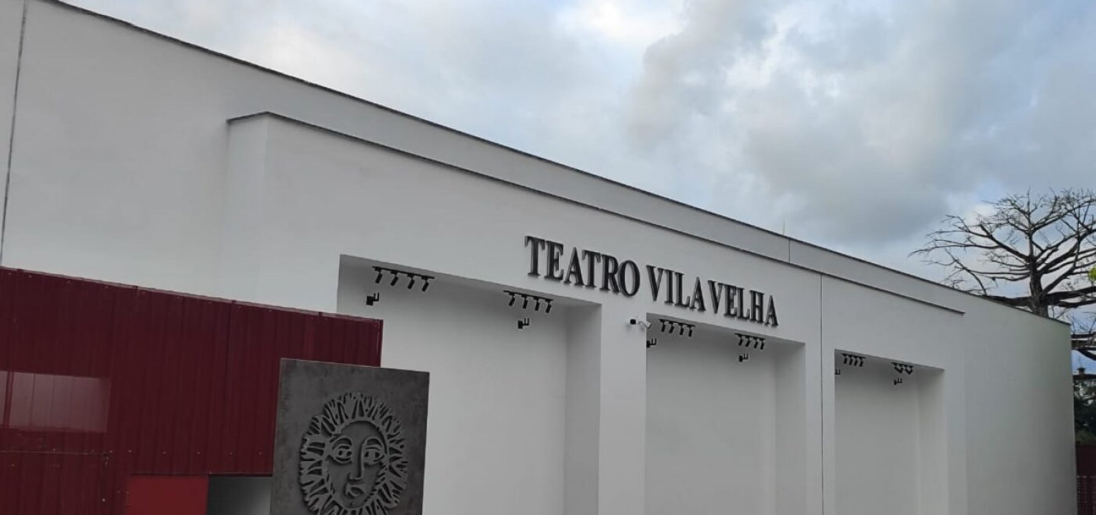 Teatro Vila Velha reabre com programação especial em Salvador após reforma