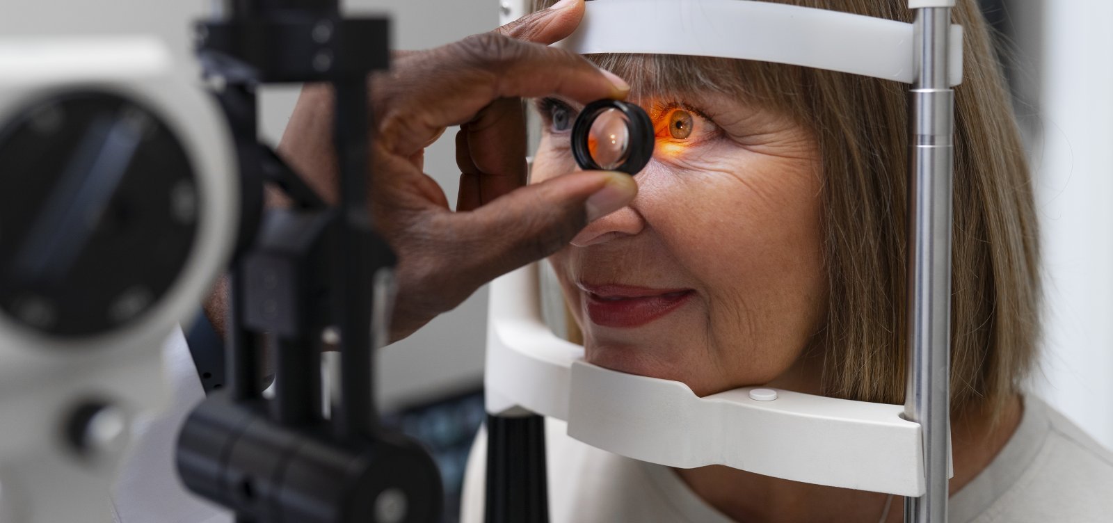 SUS oferece cirurgia que trata glaucoma e catarata ao mesmo tempo