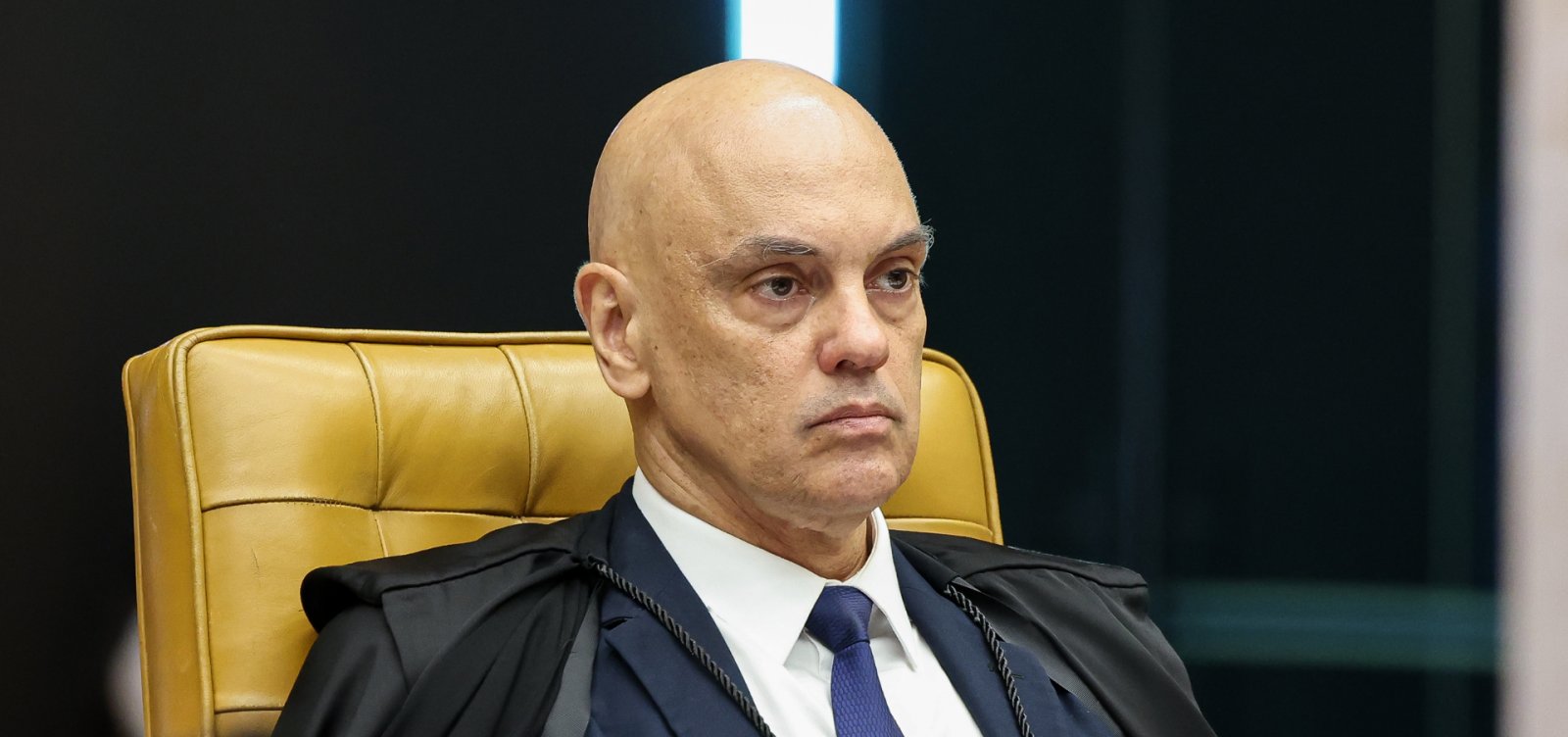 Moraes se declara impedido em ação sobre registros de visitas de sua mulher e Vorcaro ao Senado