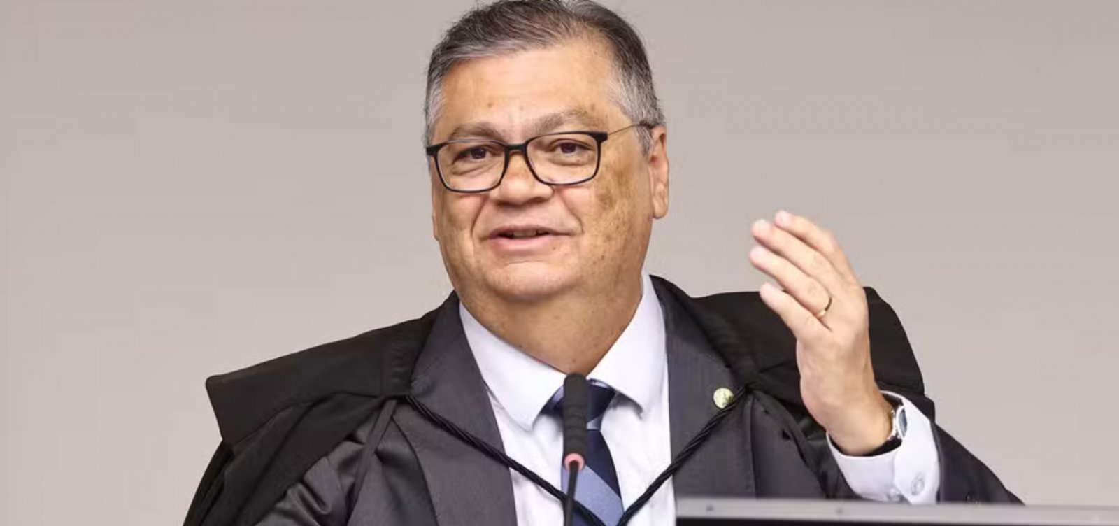 Dino defende julgamento sobre emendas parlamentares após eleições
