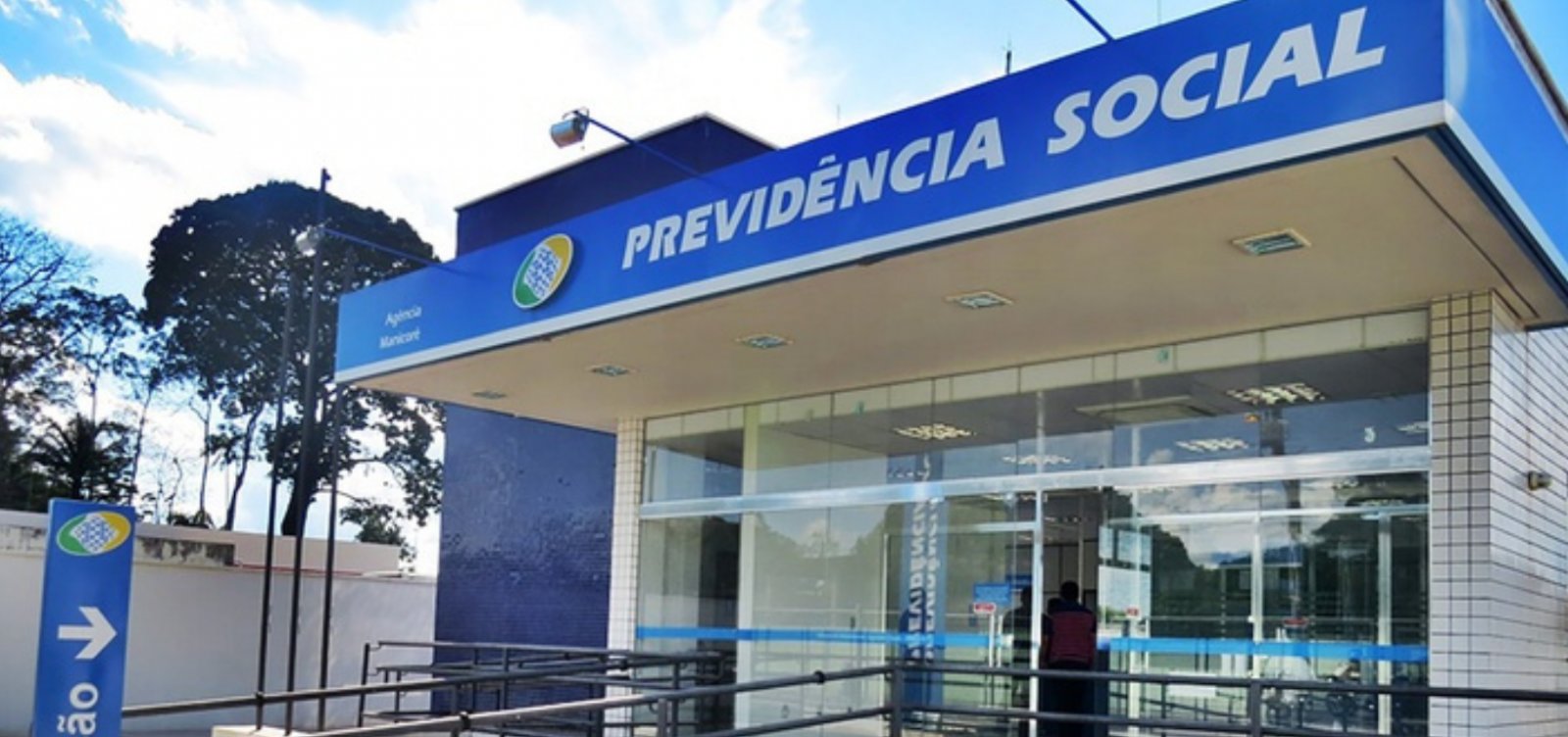 Defesa de ex-presidente do INSS pede ao STF revogação de prisão que dura mais de 300 dias