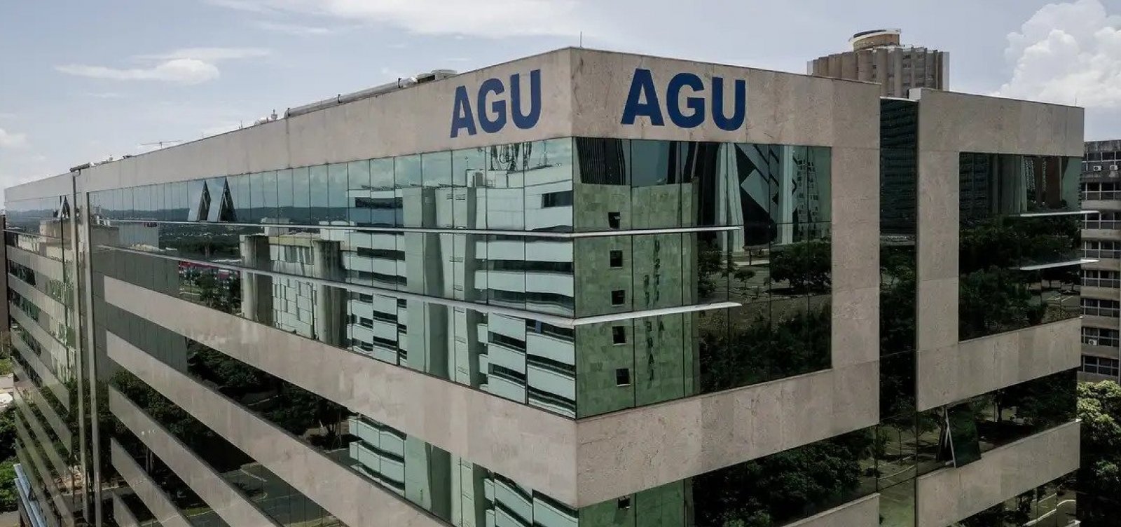 AGU prepara ação de R$ 1 bilhão contra 15 bets por gastos públicos com saúde