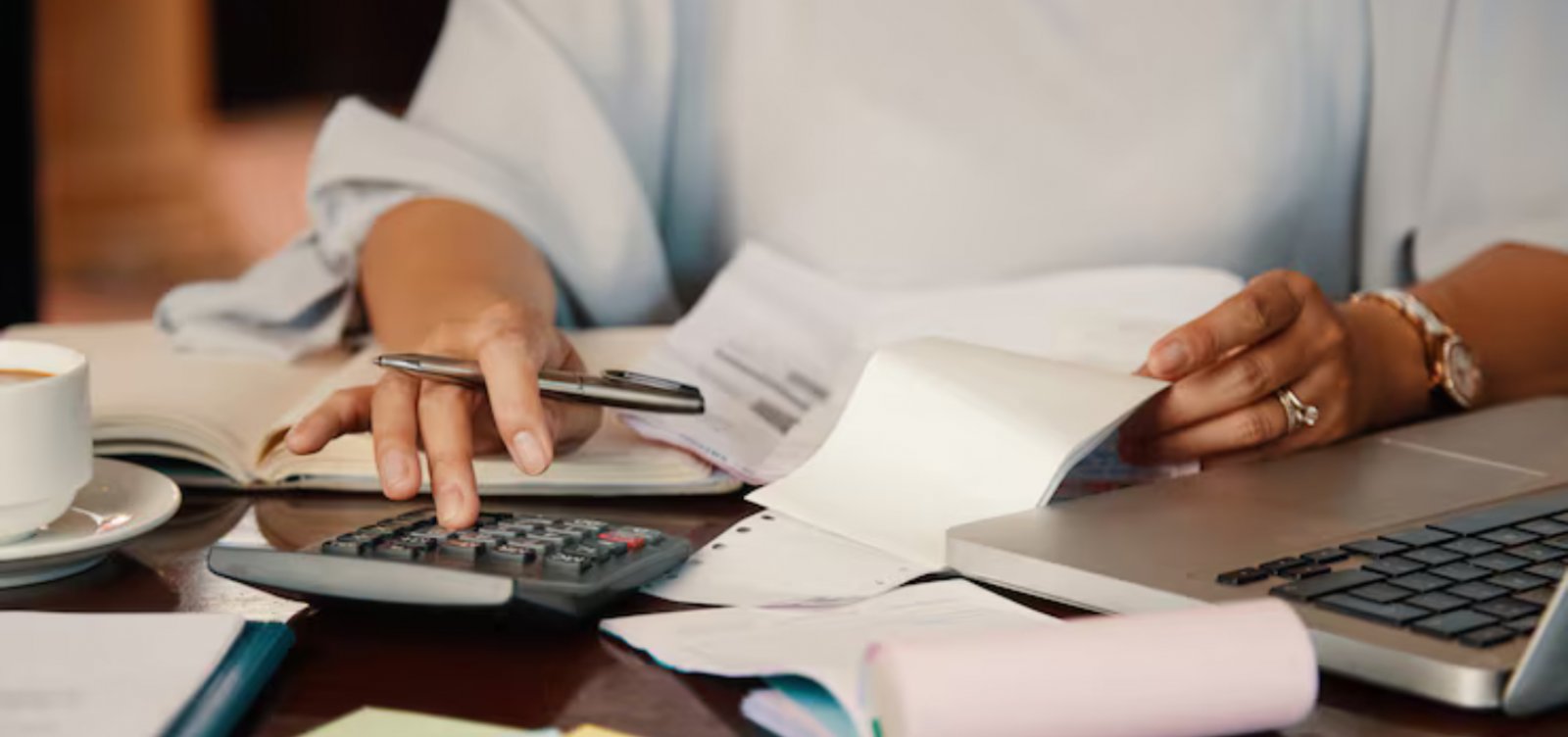 Inadimplência das famílias bate recorde e chega a 8% no crédito livre, diz BC