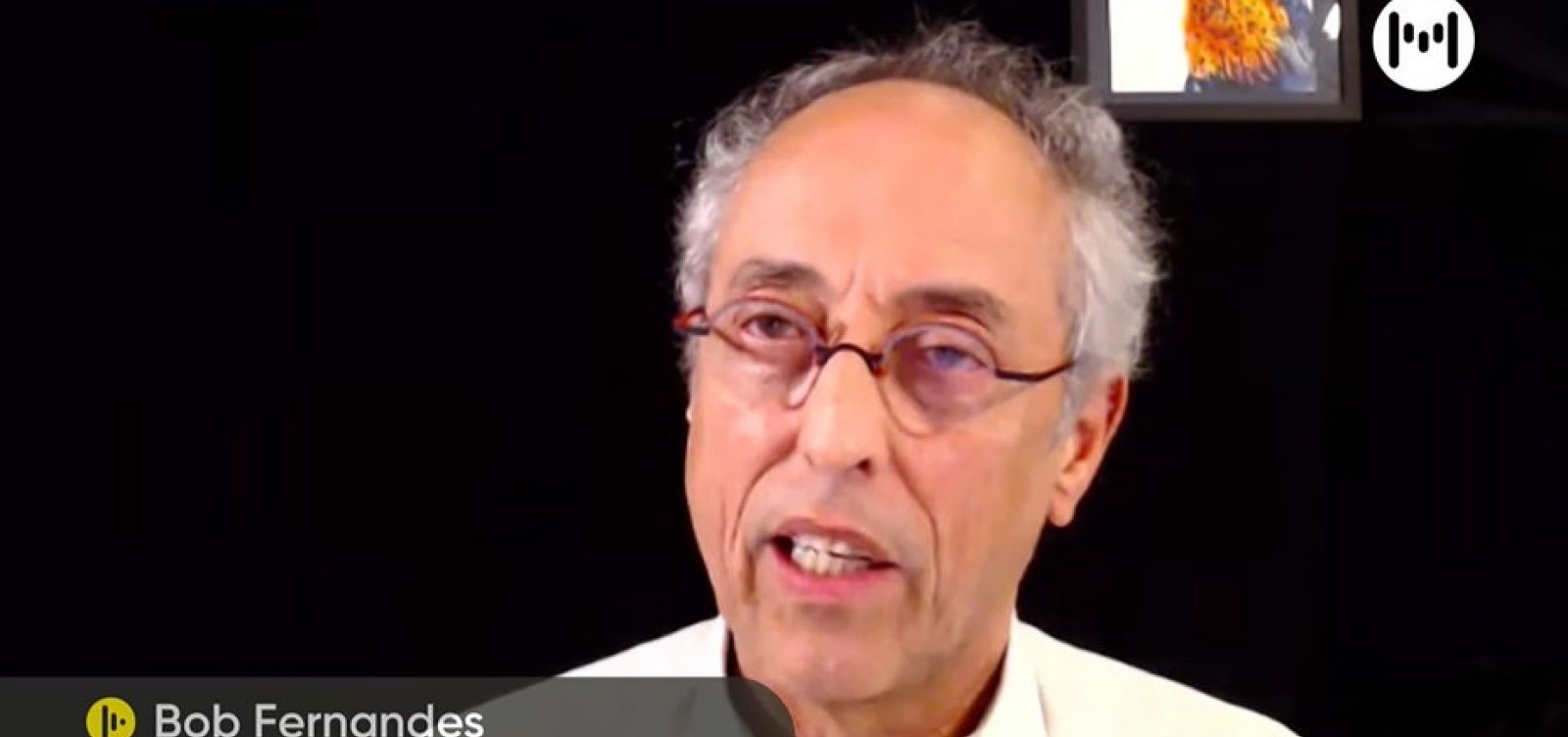Bob Fernandes critica silêncio da grande mídia sobre novas denúncias contra Flávio Bolsonaro