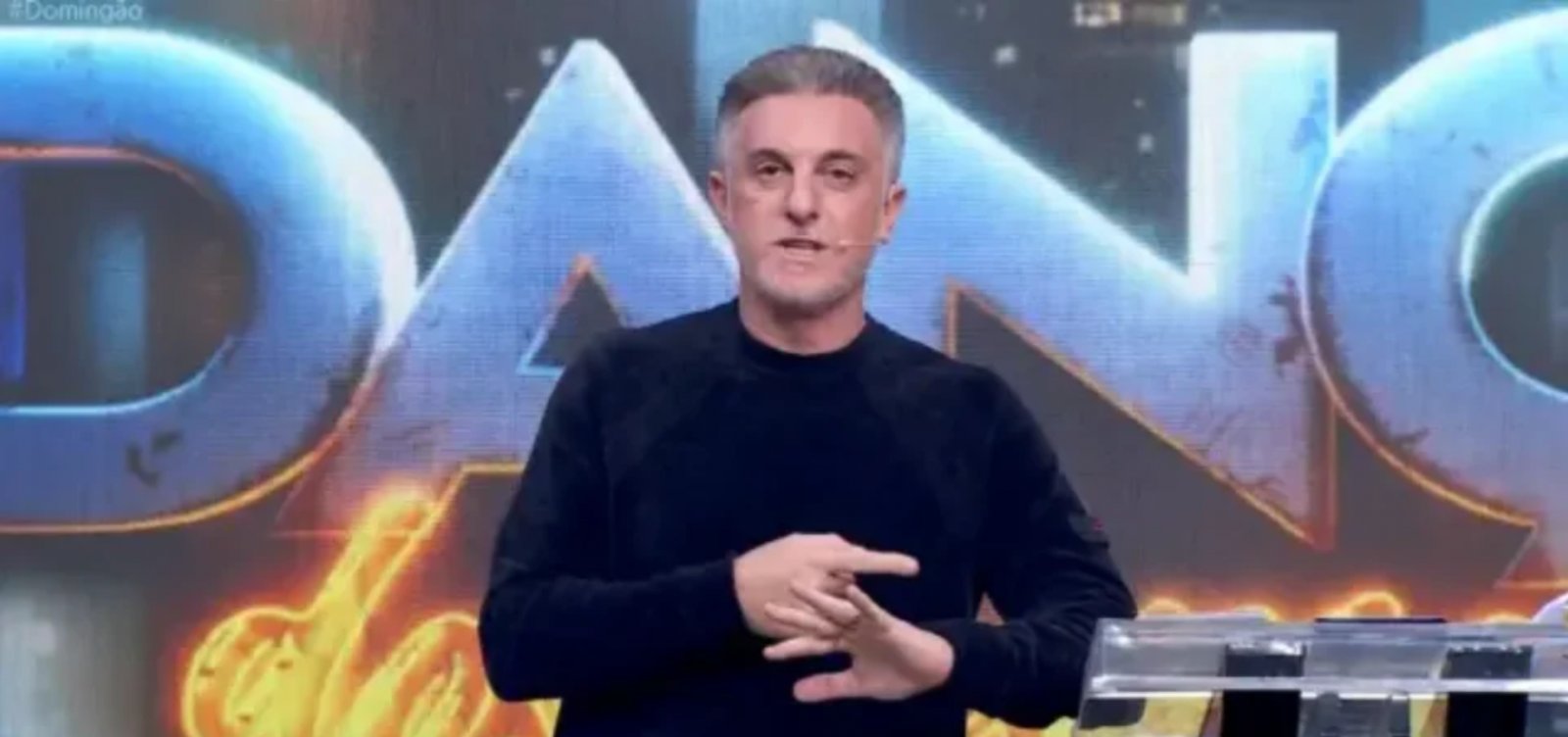 Plataforma eleitoral divulgada por Luciano Huck suspende serviços após denúncias de viés político