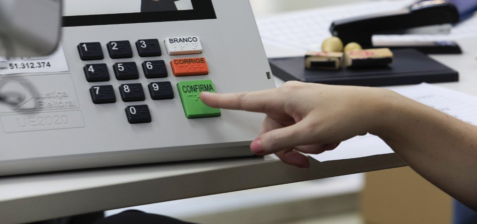 Mais de 33 milhões não votaram no 1º turno; veja como votar no 2º e regularizar