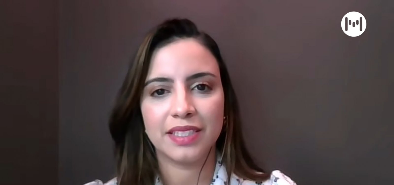“A inteligência artifical só enxerga o coletivo, e nunca o individual”; alerta psicóloga